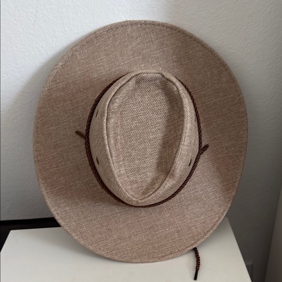 Tan and Brown Wide-Brimmed Fedora Hat - Picture 4 of 9